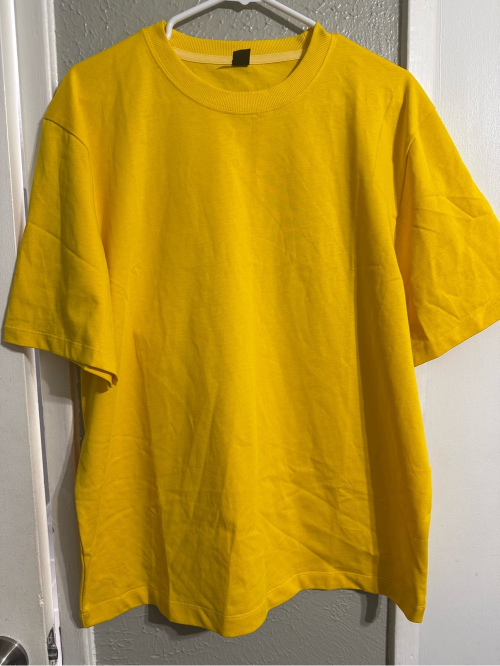lululemon athletica Men's Crewneck T-Shirt in Yellow
